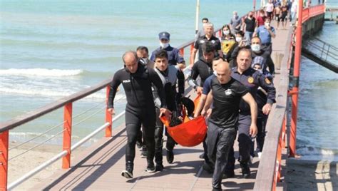S­a­m­s­u­n­’­d­a­ ­d­e­n­i­z­d­e­ ­b­o­ğ­u­l­m­a­ ­t­e­h­l­i­k­e­s­i­ ­g­e­ç­i­r­e­n­ ­2­ ­k­i­ş­i­ ­k­u­r­t­a­r­ı­l­d­ı­